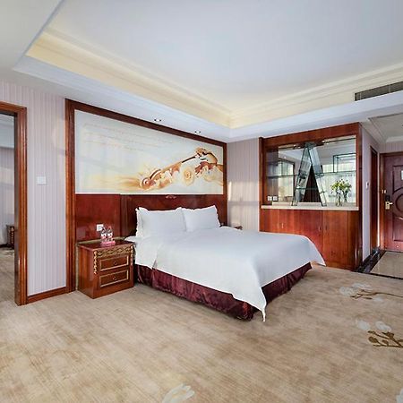 Vienna Hotel Shenzhen Pingshan Shenshan Road Exterior photo