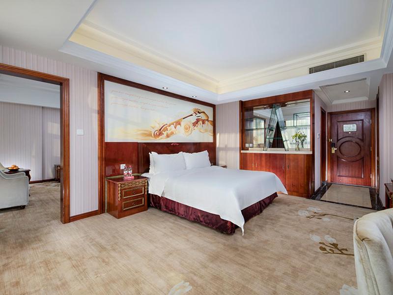 Vienna Hotel Shenzhen Pingshan Shenshan Road Exterior photo